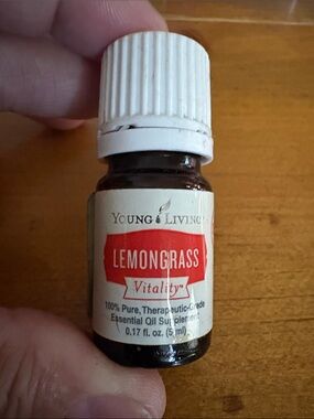 Young Living Lemongrass Vitality Essential Oil - White Cap, Brown Bottle